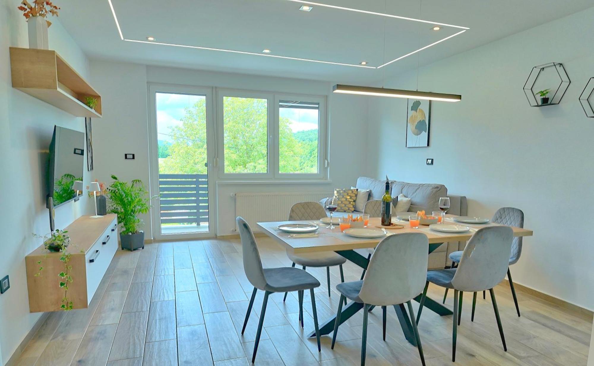 Apartments Lipa Plac โพสโตยนา ภายนอก รูปภาพ